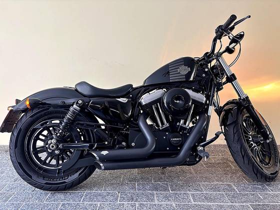 HARLEY-DAVIDSON SPORTSTER FORTY-EIGHT 